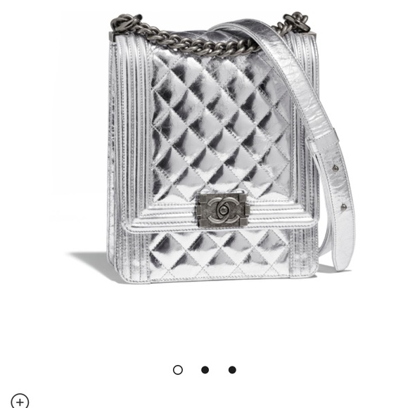 Authentic Chanel Boy Bag - Picture 4 of 6